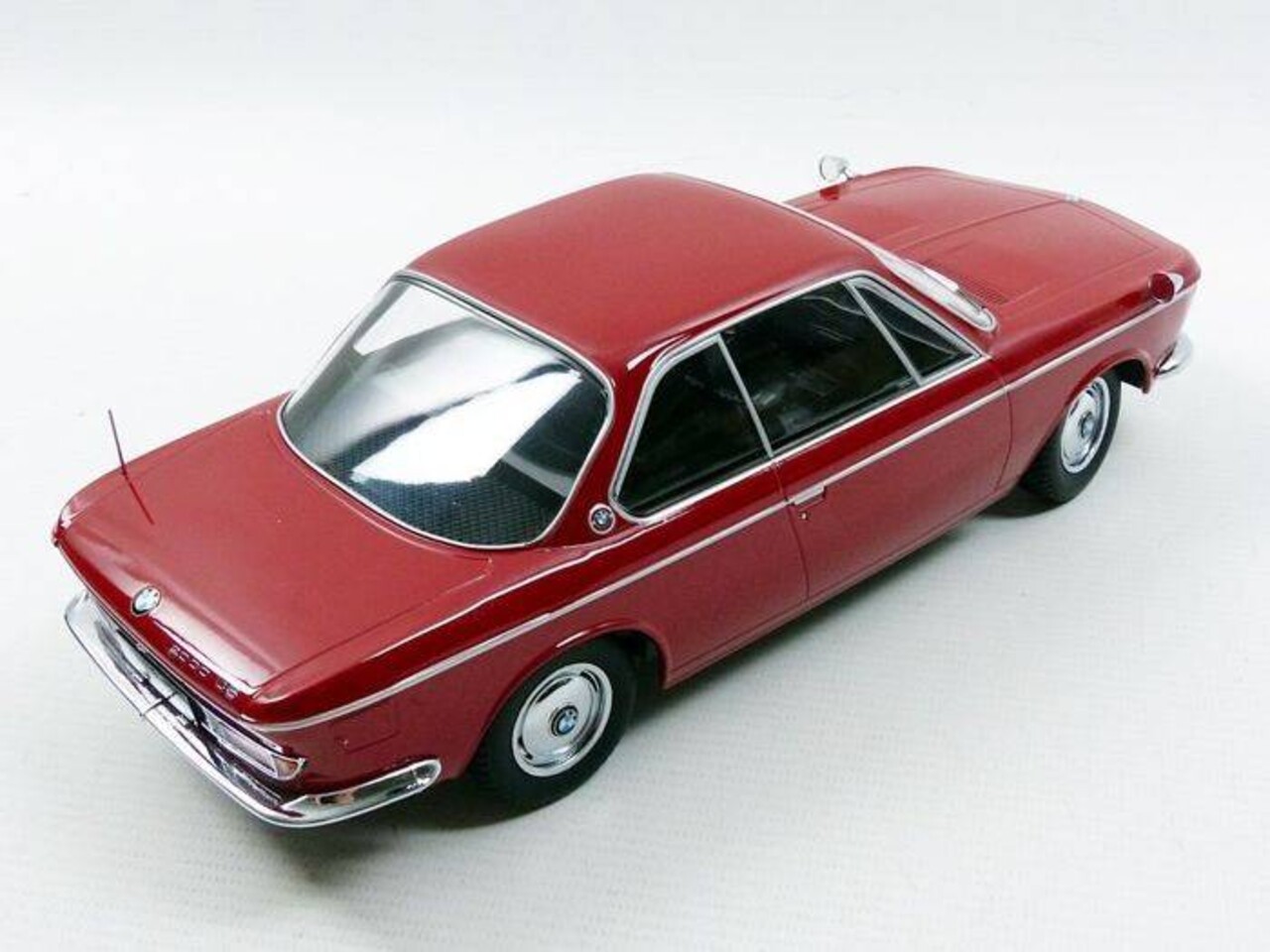 BMW BMW 2000 CS 1965 - 1:18 - KK Scale BMW BMW 2000 CS 1965 - 1:18 - KK Scale