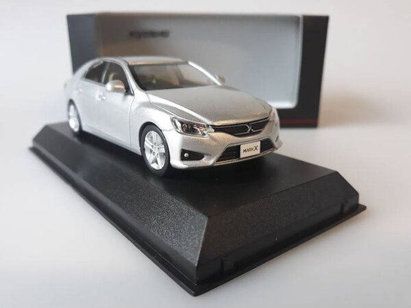 Toyota Toyota Mark X 250G (Late) 'F Package' - 1:43 - Kyosho Toyota Toyota Mark X 250G (Late) 'F Package' - 1:43 - Kyosho