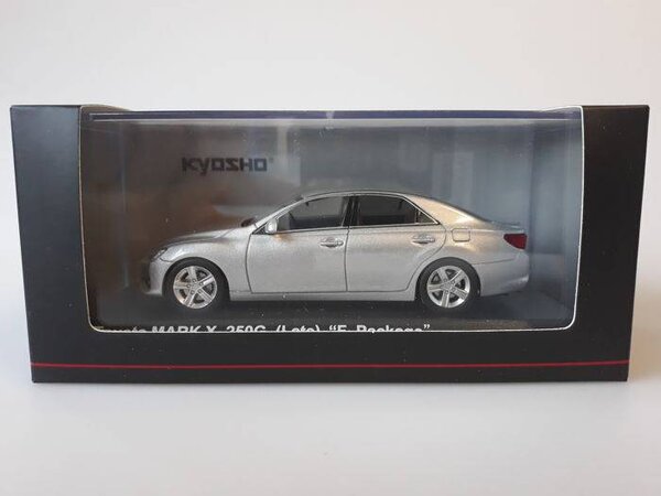 Toyota Toyota Mark X 250G (Late) 'F Package' - 1:43 - Kyosho Toyota Toyota Mark X 250G (Late) 'F Package' - 1:43 - Kyosho