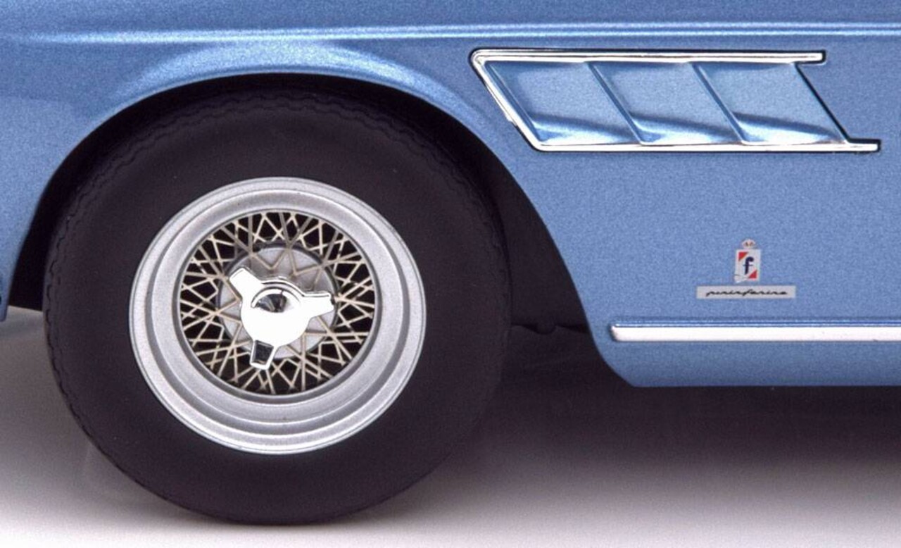 Ferrari Ferrari 275 GTS Pininfarina Spyder Spoke Rims - 1:18 - KK Scale Ferrari Ferrari 275 GTS Pininfarina Spyder Spoke Rims - 1:18 - KK Scale