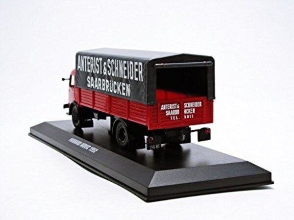 Panhard Panhard Movic 'Anterist + Schneider Saarbrücken' 1952 - 1:43 - IXO Models Panhard Panhard Movic 'Anterist + Schneider Saarbrücken' 1952 - 1:43 - IXO Models