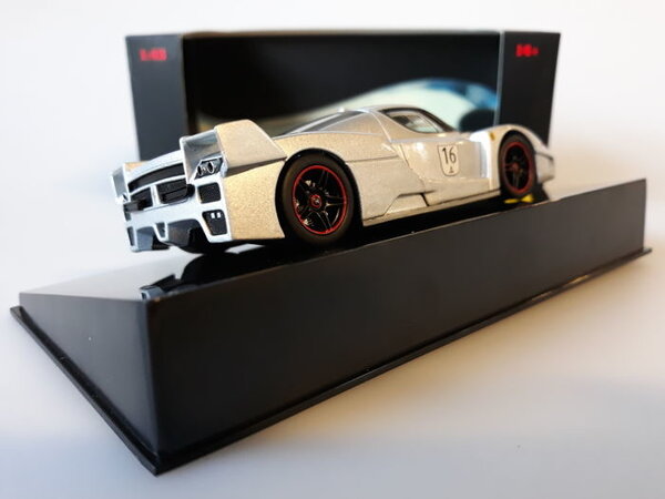 Ferrari Ferrari FXX #16 - 1:43 - Hot Wheels Elite