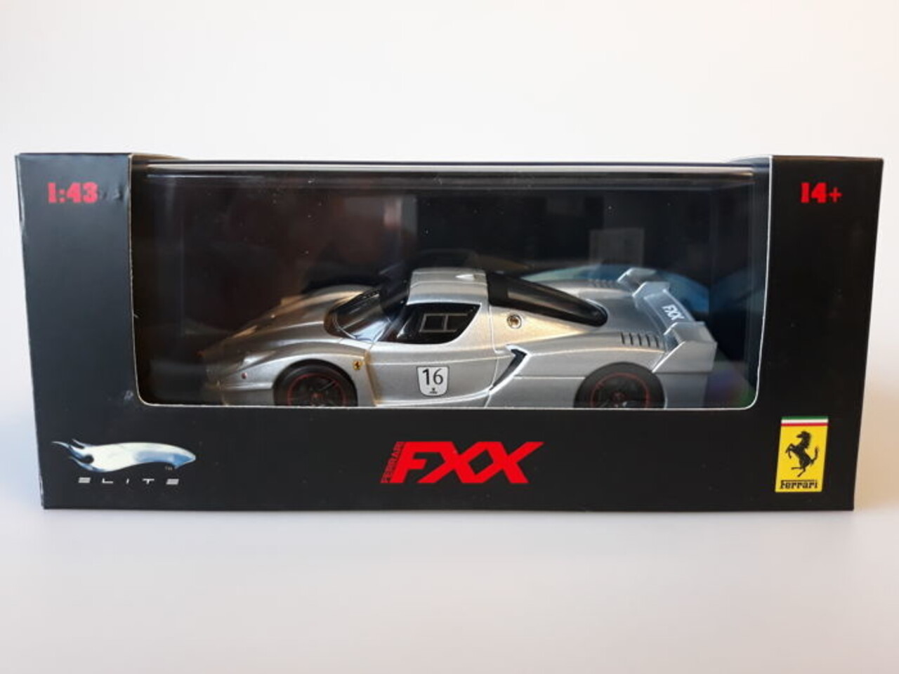 Ferrari Ferrari FXX #16 - 1:43 - Hot Wheels Elite