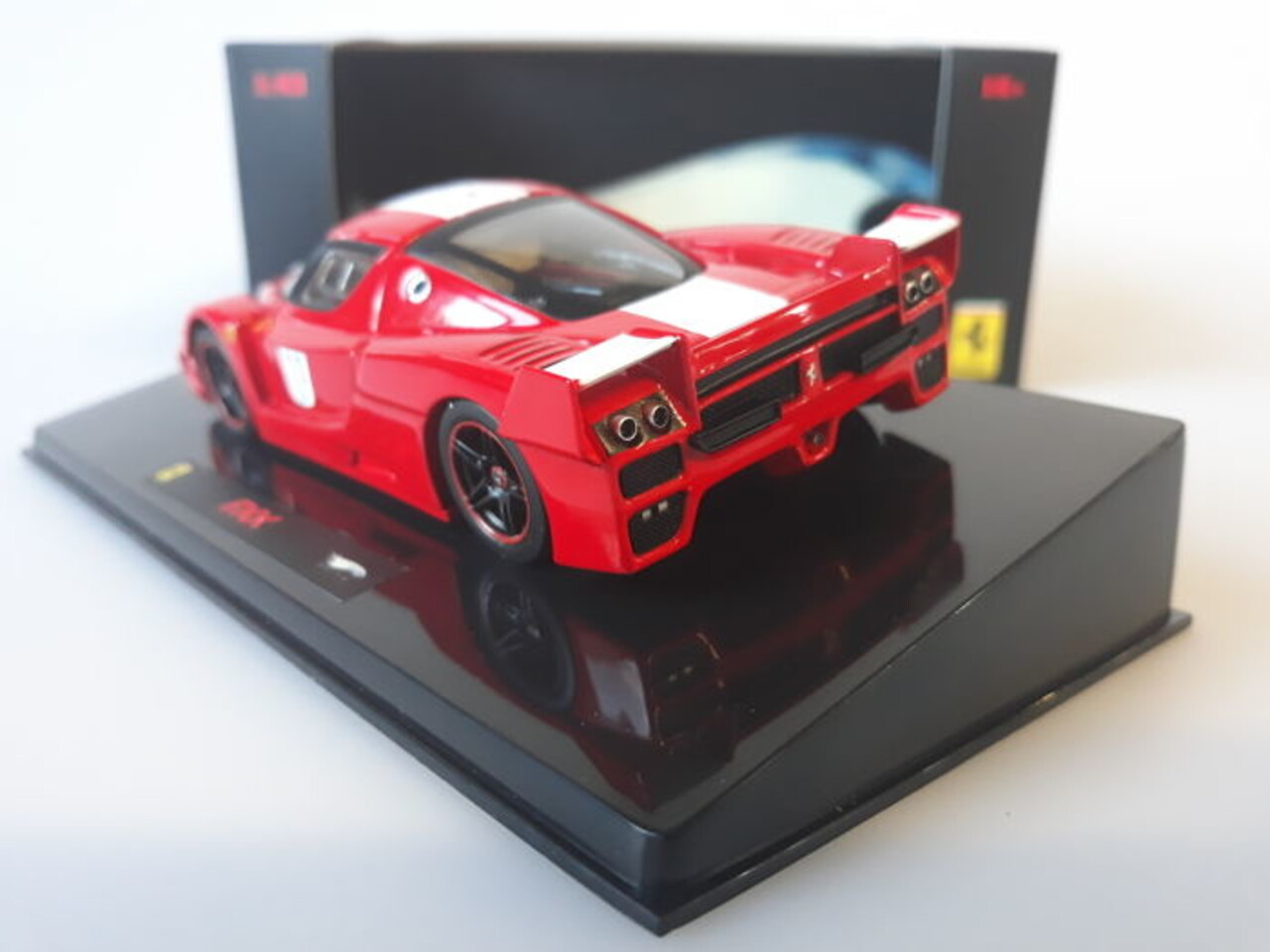 Ferrari Ferrari FXX #11 - 1:43 - Hot Wheels Elite