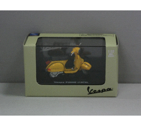 Vespa Vespa P200E (19 - 1:32 - NewRay Vespa Vespa P200E (19 - 1:32 - NewRay
