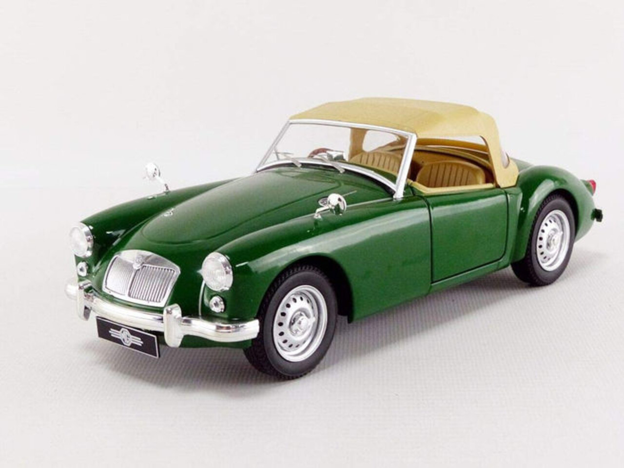 MG MGA MKI Twin Cam Closed 1959 - 1:18 - Triple 9 Collection