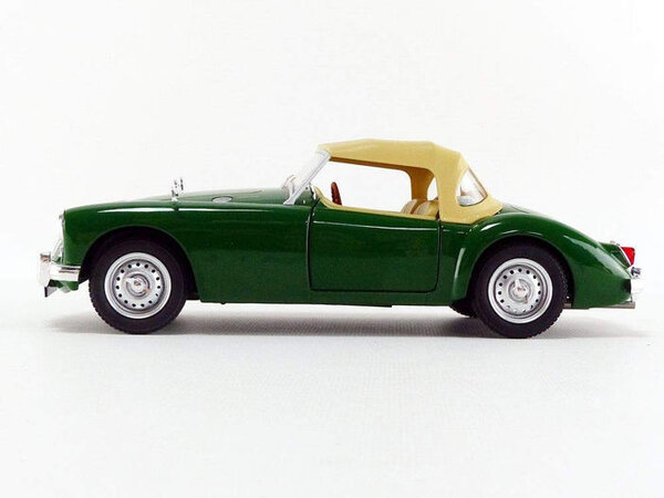 MG MGA MKI Twin Cam Closed 1959 - 1:18 - Triple 9 Collection