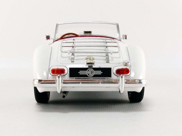 MG MGA MKII A1600 Open 1961 - 1:18 - Triple 9 Collection