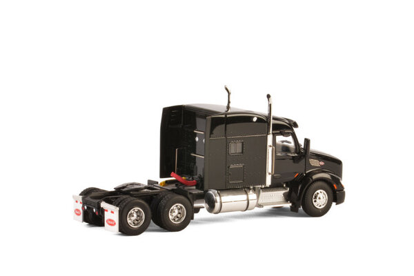 Peterbilt Peterbilt 579 6x4 - 1:50 - WSI Models Peterbilt Peterbilt 579 6x4 - 1:50 - WSI Models