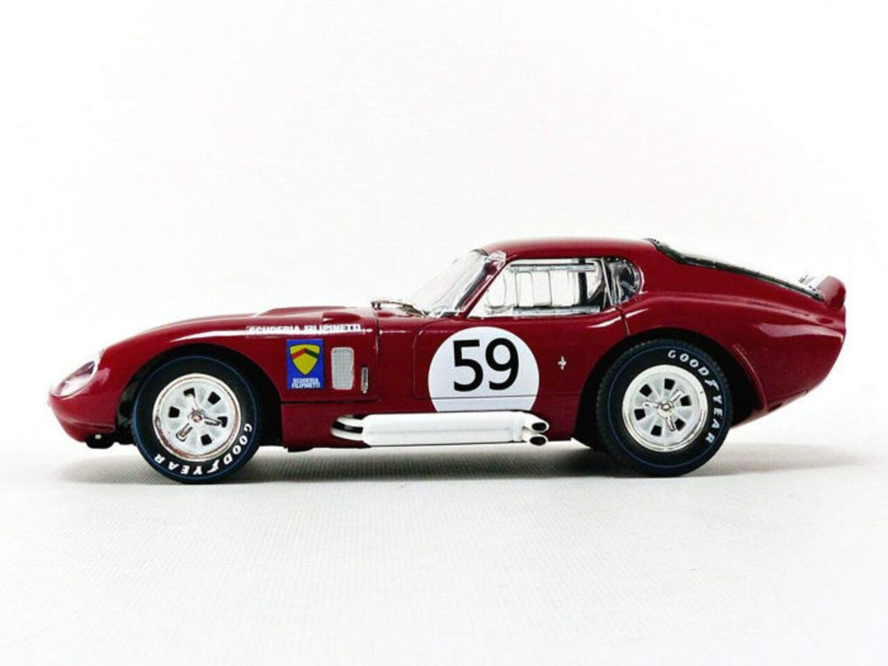 Shelby Shelby Cobra Daytona Coupe #59 24h Le Mans 1965 - 1:18 - CMR Classic Model Replicars Shelby Shelby Cobra Daytona Coupe #59 24h Le Mans 1965 - 1:18 - CMR Classic Model Replicars