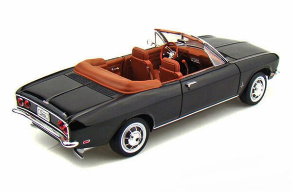 Chevrolet Chevrolet Corvair Monza 1969 - 1:18 - Road Signature Chevrolet Chevrolet Corvair Monza 1969 - 1:18 - Road Signature