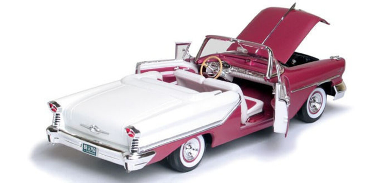 Oldsmobile Oldsmobile Super 88 1957 - 1:18 - Road Signature Oldsmobile Oldsmobile Super 88 1957 - 1:18 - Road Signature