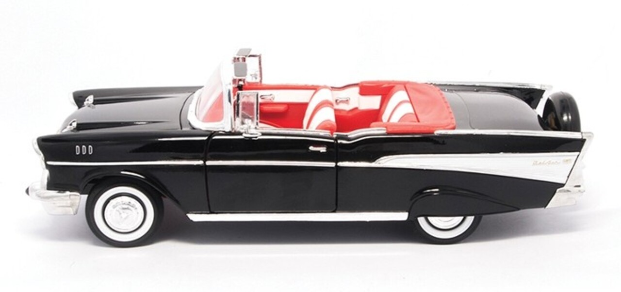 Chevrolet Chevrolet Bel Air Convertible 1957 - 1:18 - Road Signature Chevrolet Chevrolet Bel Air Convertible 1957 - 1:18 - Road Signature