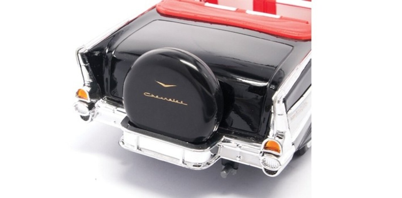 Chevrolet Chevrolet Bel Air Convertible 1957 - 1:18 - Road Signature Chevrolet Chevrolet Bel Air Convertible 1957 - 1:18 - Road Signature