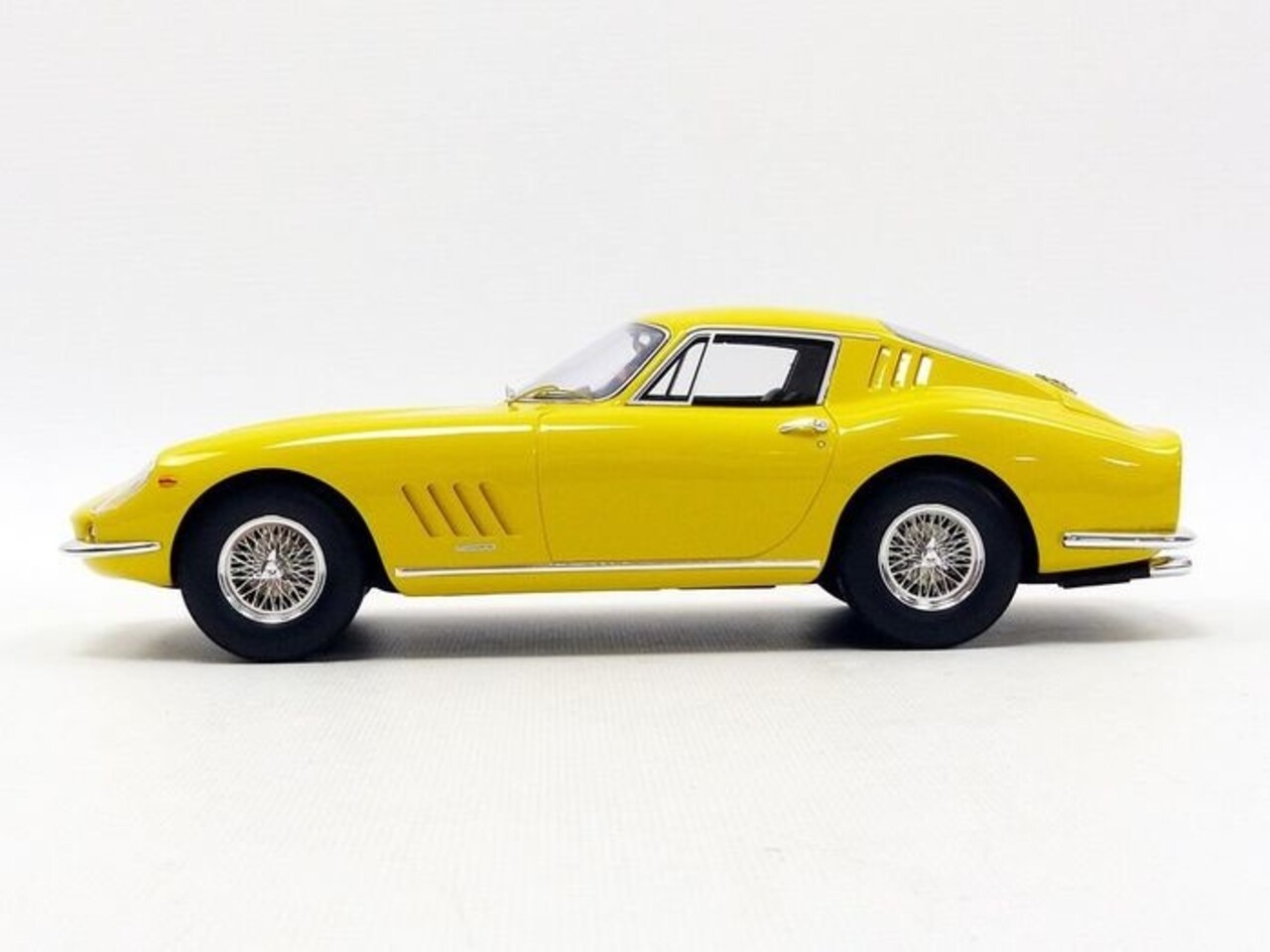 Ferrari Ferrari 275 GTB Street - 1:18 - CMR Classic Model Replicars Ferrari Ferrari 275 GTB Street - 1:18 - CMR Classic Model Replicars