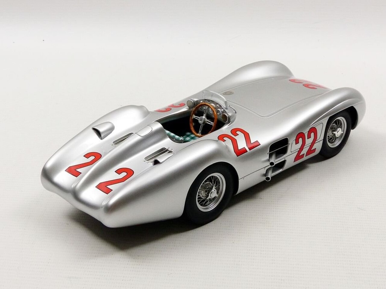 Mercedes-Benz Mercedes-Benz W196 #22 France GP 1954 - 1:18 - CMR Classic Model Replicars