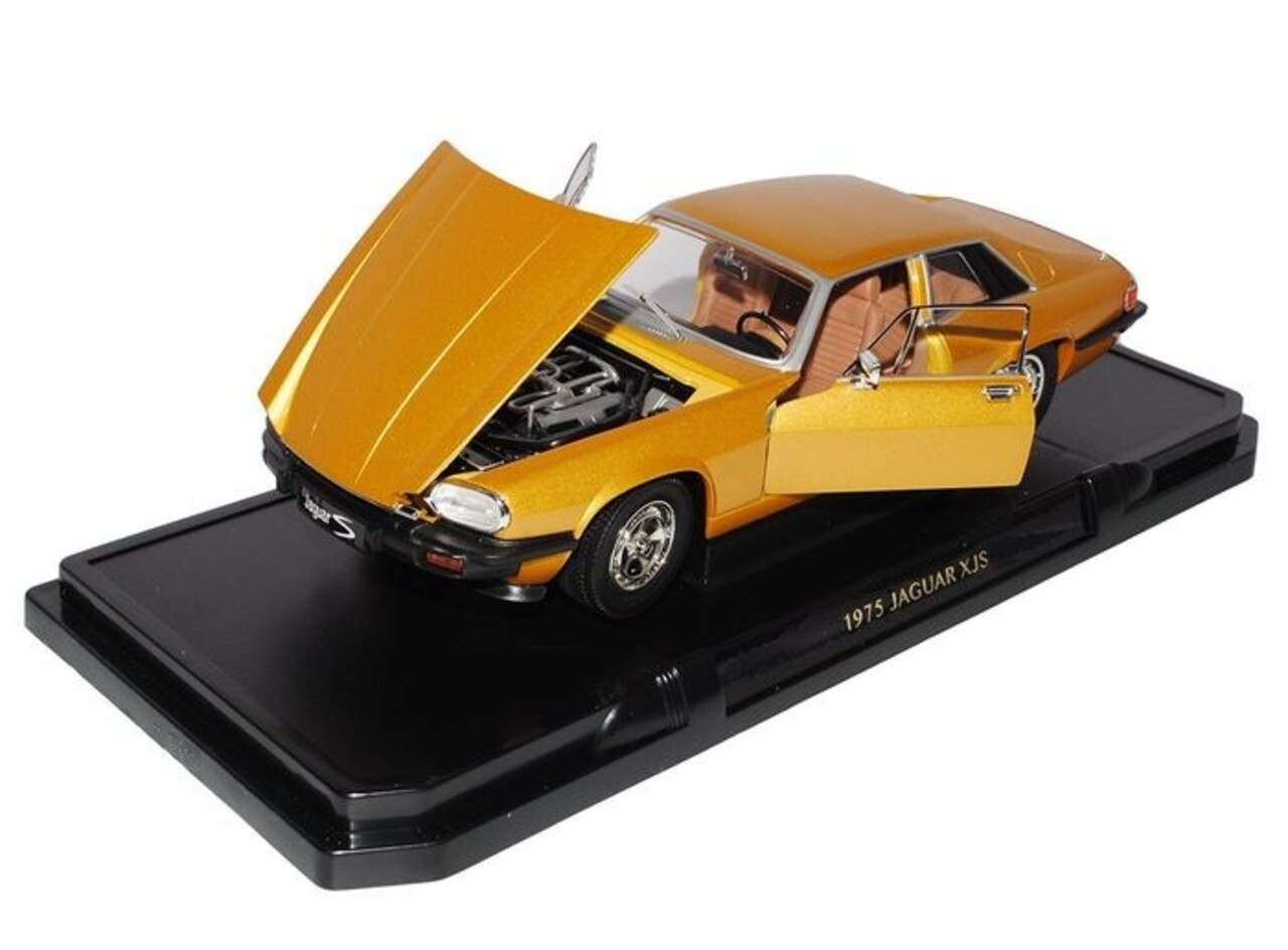 Jaguar Jaguar XJS 1975 - 1:18 - Road Signature Jaguar Jaguar XJS 1975 - 1:18 - Road Signature