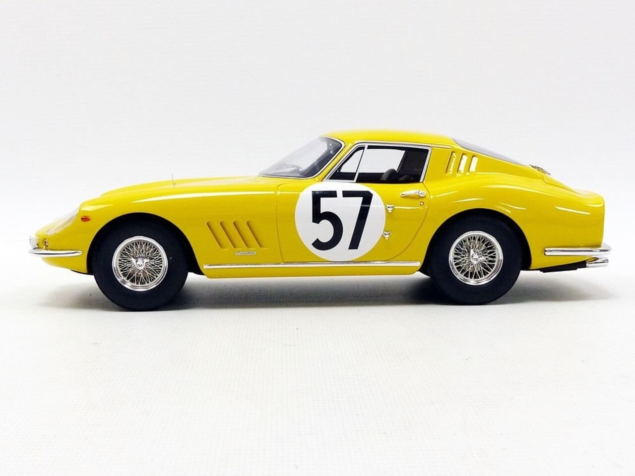 Ferrari Ferrari 275 GTB #57 Le Mans 1966 - 1:18 - CMR Classic Model Replicars