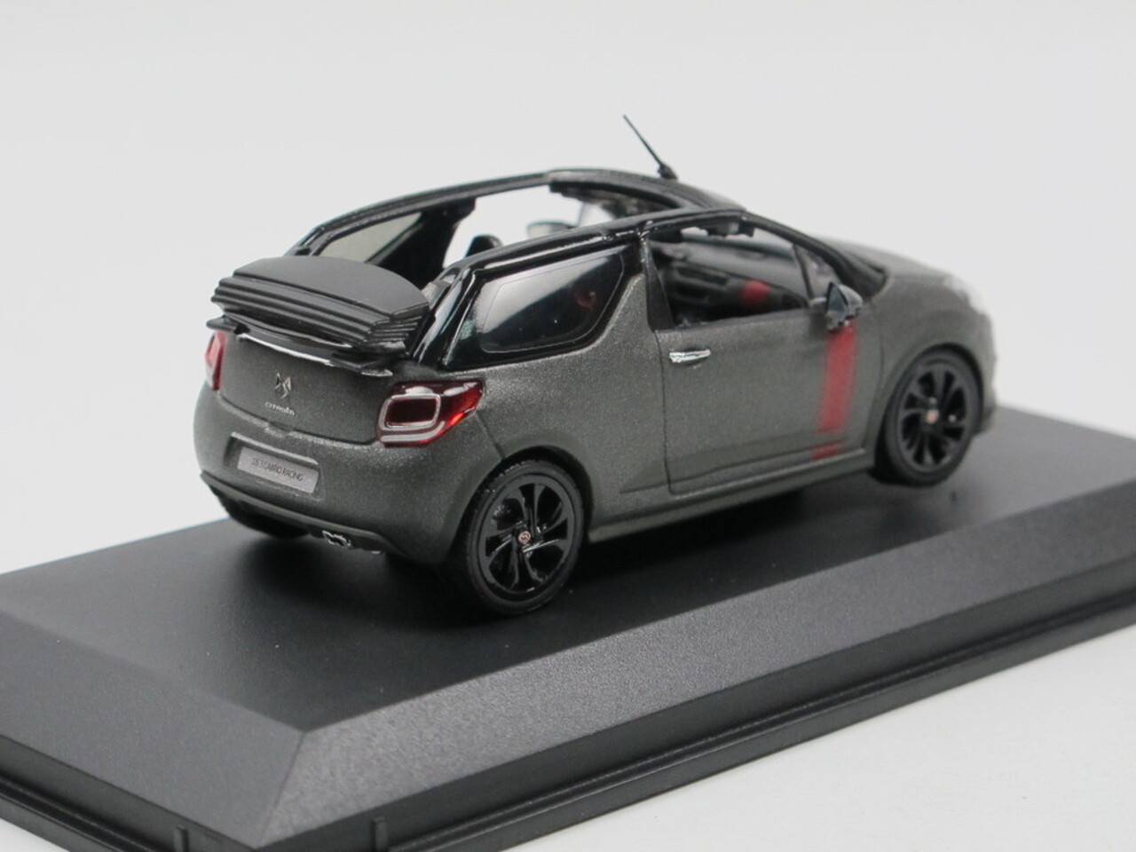 Citroen Citroen DS 3 Cabrio Racing 2014 - 1:43 - Norev Citroen Citroen DS 3 Cabrio Racing 2014 - 1:43 - Norev