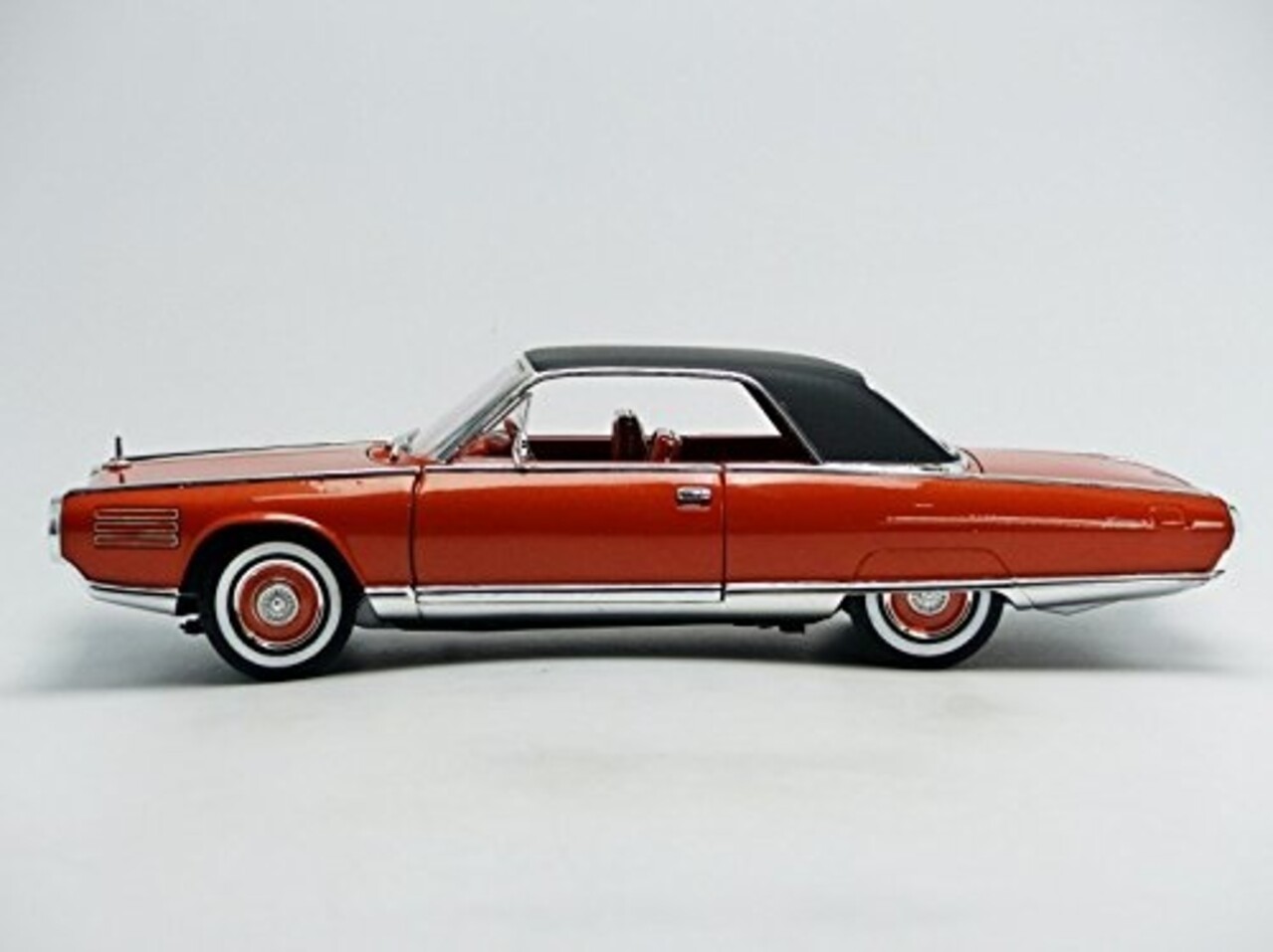 Chrysler Chrysler Turbine Car 1963 - 1:18 - Road Signature