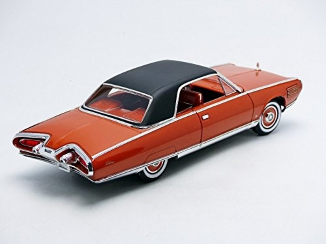 Chrysler Chrysler Turbine Car 1963 - 1:18 - Road Signature