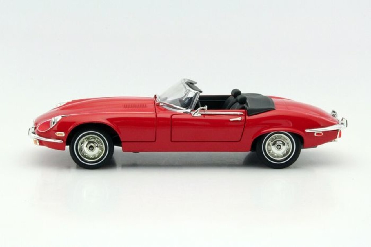 Jaguar Jaguar E-Type 1971 - 1:18 - Road Signature