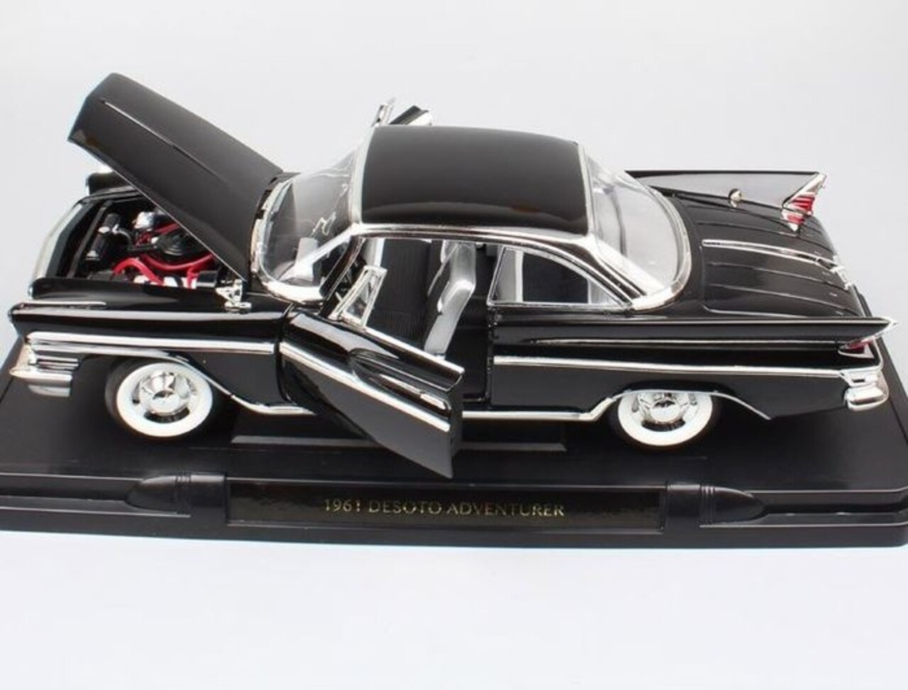 DeSoto Desoto Adventurer 1961 - 1:18 - Road Signature