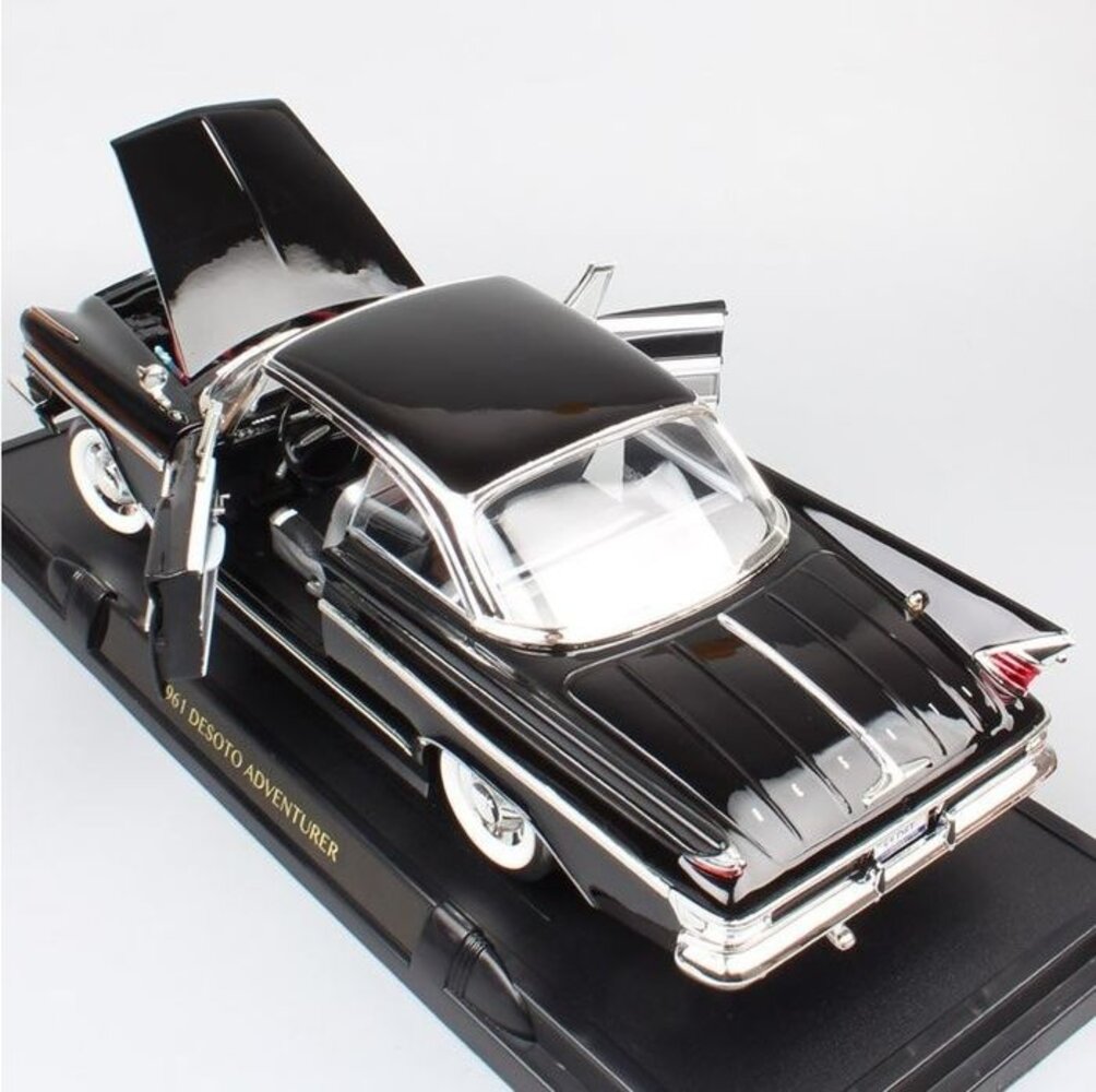 DeSoto Desoto Adventurer 1961 - 1:18 - Road Signature