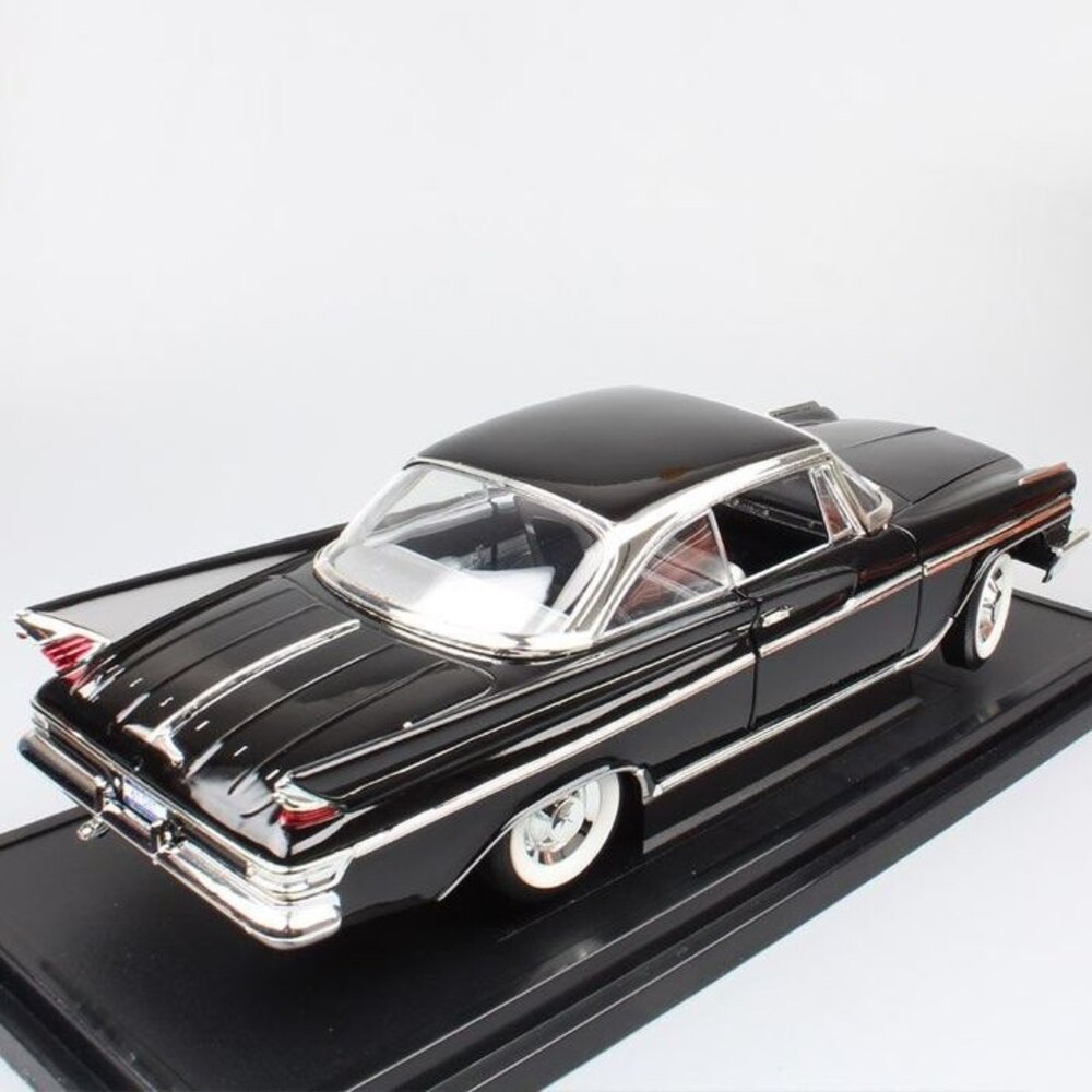 DeSoto Desoto Adventurer 1961 - 1:18 - Road Signature