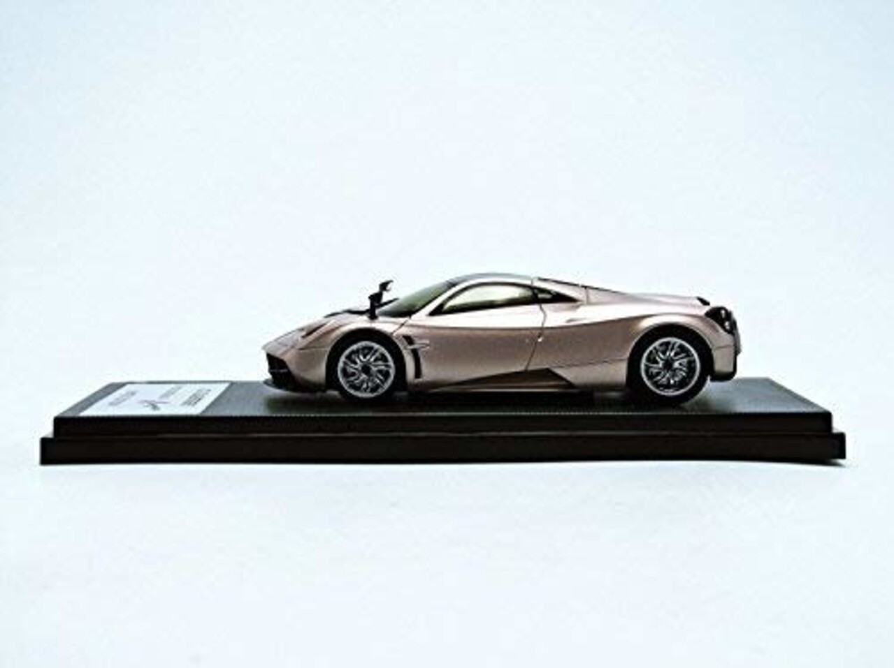 Pagani Pagani Huayra - 1:43 - Welly GT Autos