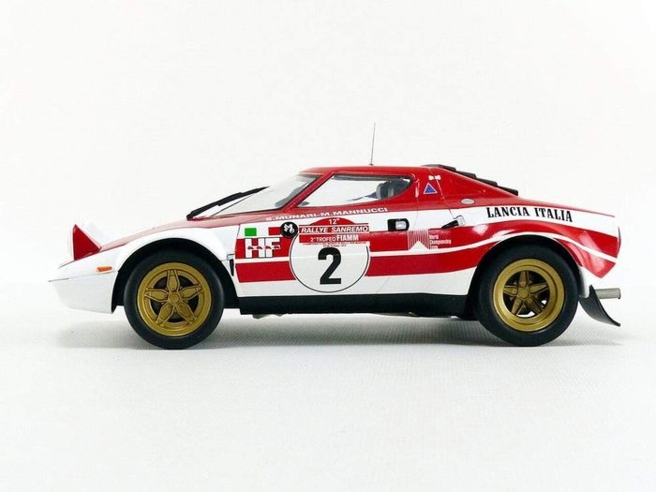Lancia Lancia Stratos #2 Winner Rallye Sanremo 1974 - 1:18 - Triple 9 Collection Lancia Lancia Stratos #2 Winner Rallye Sanremo 1974 - 1:18 - Triple 9 Collection