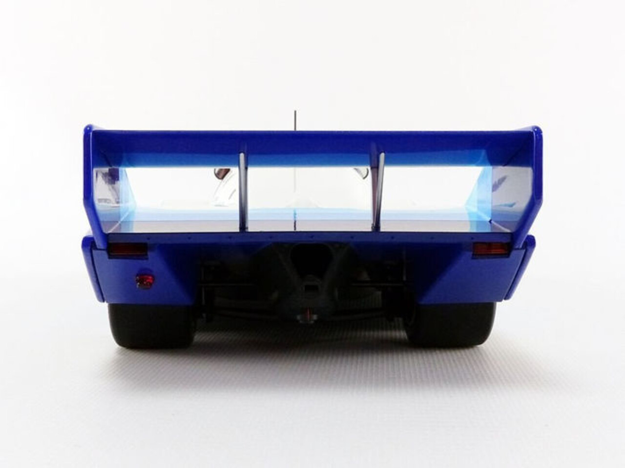 Porsche Porsche 956K John Fitzpatrick Racing #11 DRM Zolder 1983 - 1:18 - Minichamps Porsche Porsche 956K John Fitzpatrick Racing #11 DRM Zolder 1983 - 1:18 - Minichamps