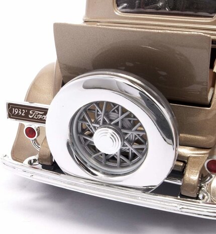 Ford Ford 3-Window Coupe 1932 - 1:18 - Road Signature