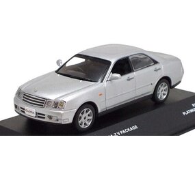 Nissan Nissan Gloria Ultima-Z V Package 2001 - 1:43 - J-Collection Nissan Nissan Gloria Ultima-Z V Package 2001 - 1:43 - J-Collection