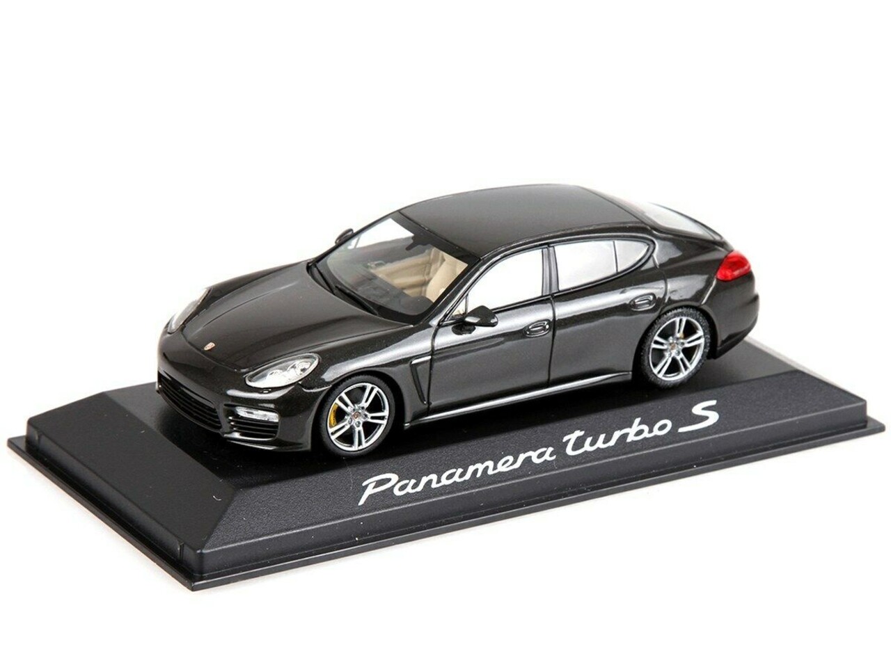 Porsche Porsche Panamera Turbo S - 1:43 - Minichamps