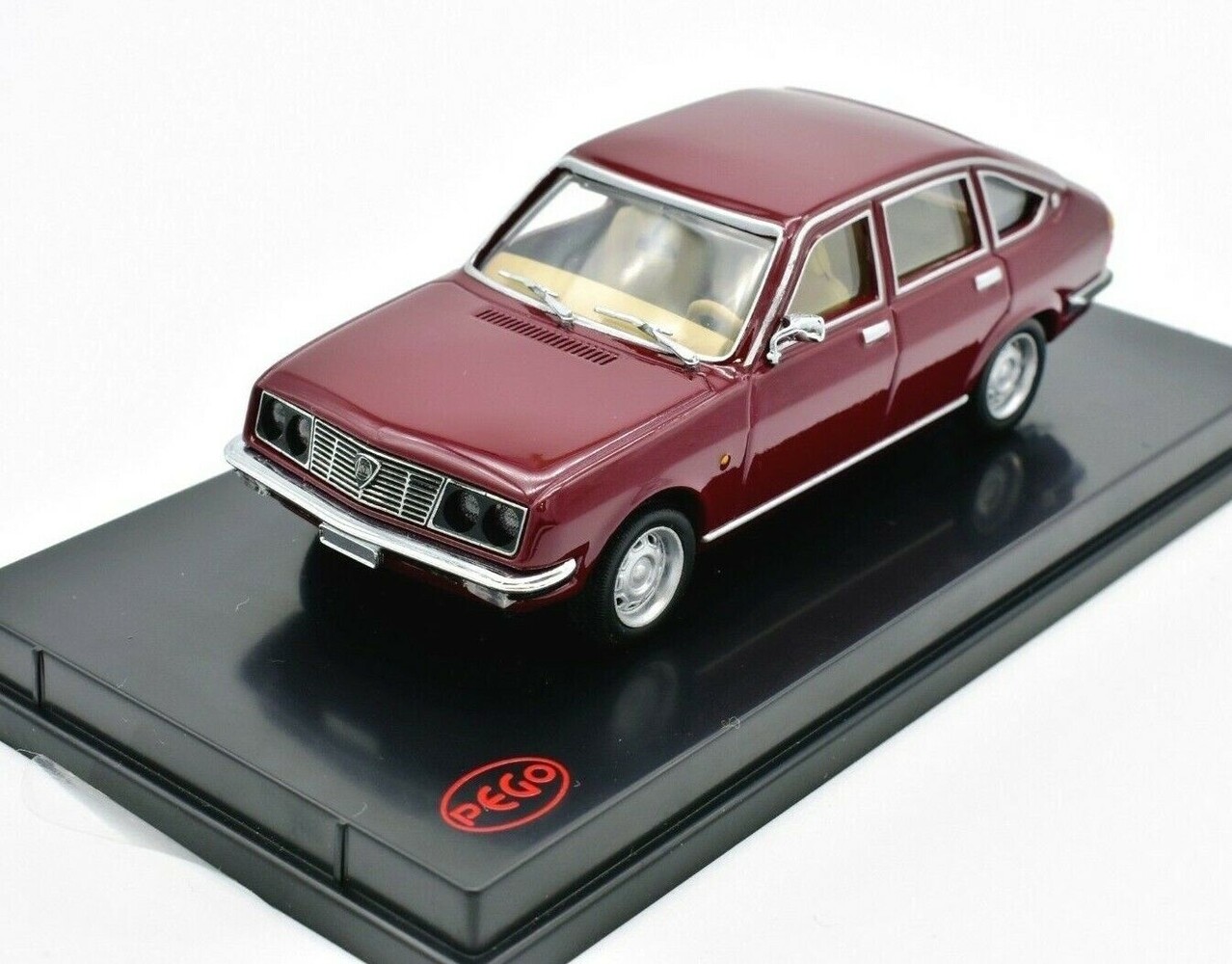 Lancia Lancia Beta Berlina - 1:43 - Pego