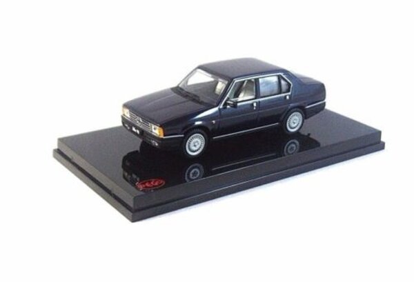 Alfa Romeo Alfa Romeo 90 Berlina - 1:43 - Pego Alfa Romeo Alfa Romeo 90 Berlina - 1:43 - Pego