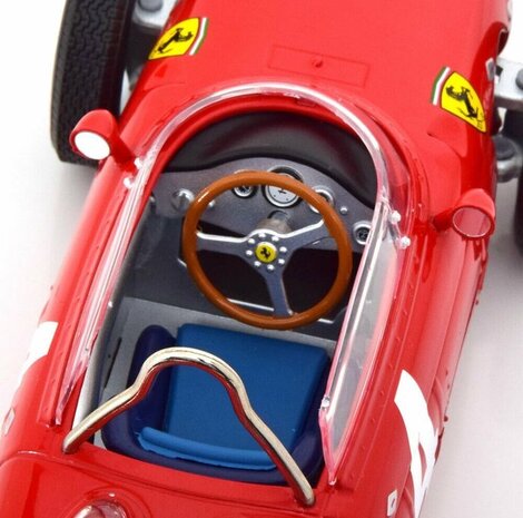 Formule 1 Ferrari Dino 156 Sharknose #4 Winner GP Belgium 1961 - 1:18 - CMR Classic Model Replicars
