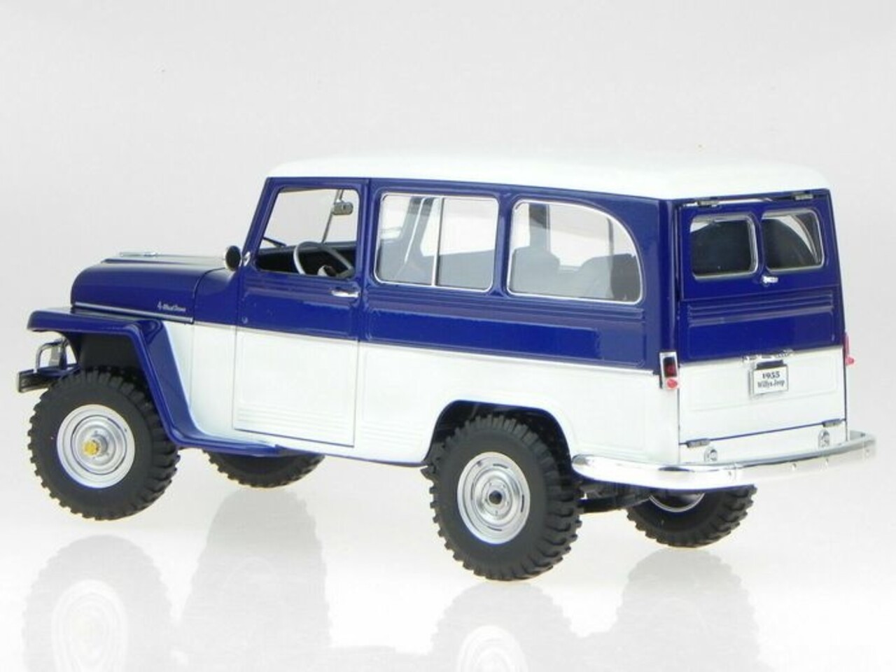 Jeep Willys Jeep Station Wagon 1955 - 1:18 - Road Signature Jeep Willys Jeep Station Wagon 1955 - 1:18 - Road Signature