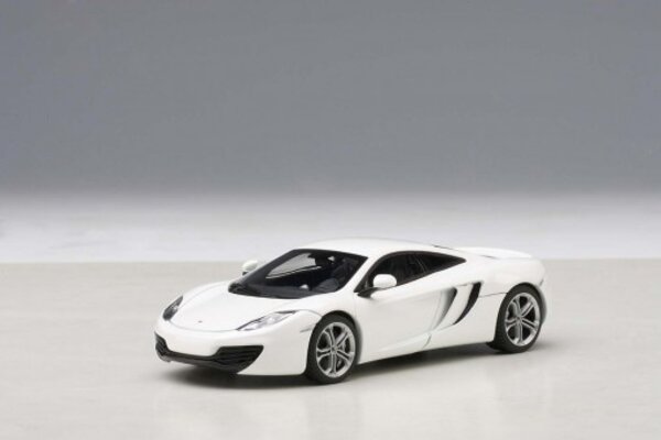 McLaren McLaren 12C - 1:43 - AUTOart McLaren McLaren 12C - 1:43 - AUTOart