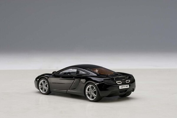 McLaren McLaren 12C - 1:43 - AUTOart McLaren McLaren 12C - 1:43 - AUTOart