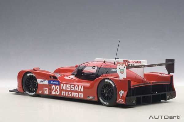 Nissan Nissan GT-R LM Nismo #23 Le Mans 2015 - 1:18 - AUTOart Nissan Nissan GT-R LM Nismo #23 Le Mans 2015 - 1:18 - AUTOart