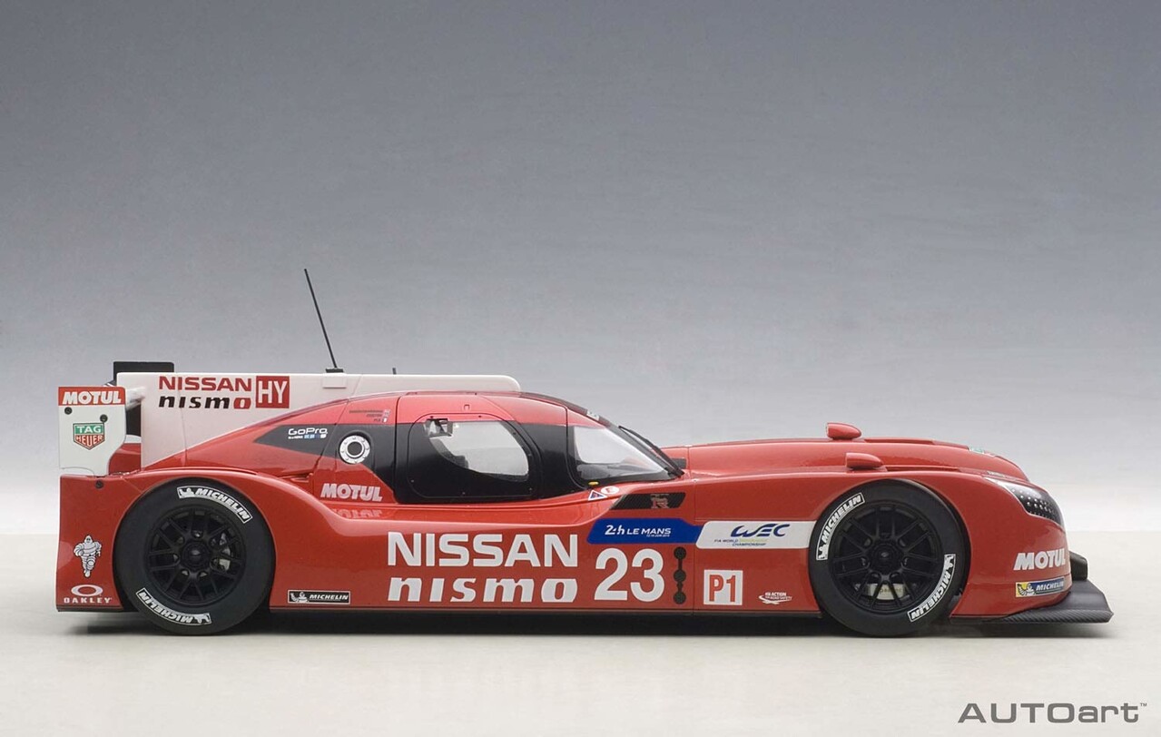 Nissan Nissan GT-R LM Nismo #23 Le Mans 2015 - 1:18 - AUTOart Nissan Nissan GT-R LM Nismo #23 Le Mans 2015 - 1:18 - AUTOart