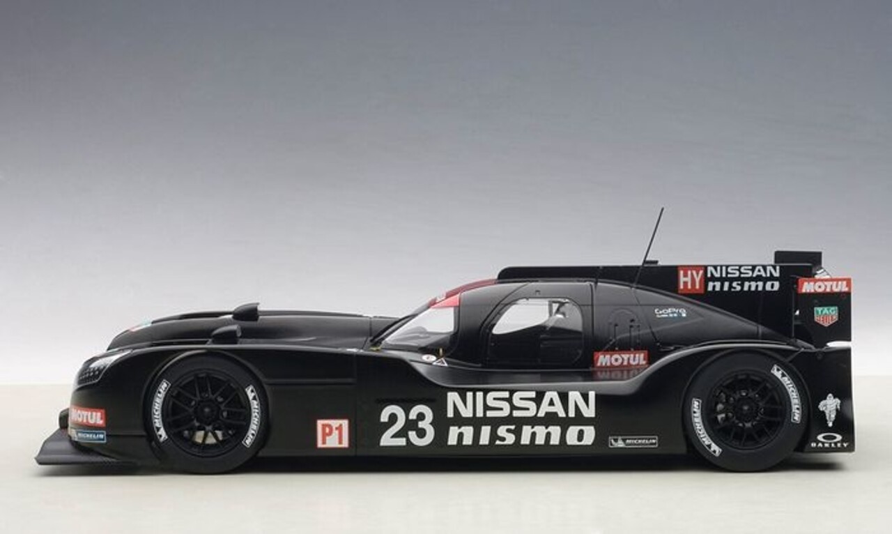 Nissan Nissan GT-R LM NISMO #23 24h Le Mans Test Car 2015 - 1:18 - AUTOart