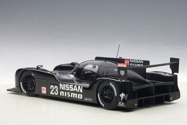 Nissan Nissan GT-R LM NISMO #23 24h Le Mans Test Car 2015 - 1:18 - AUTOart