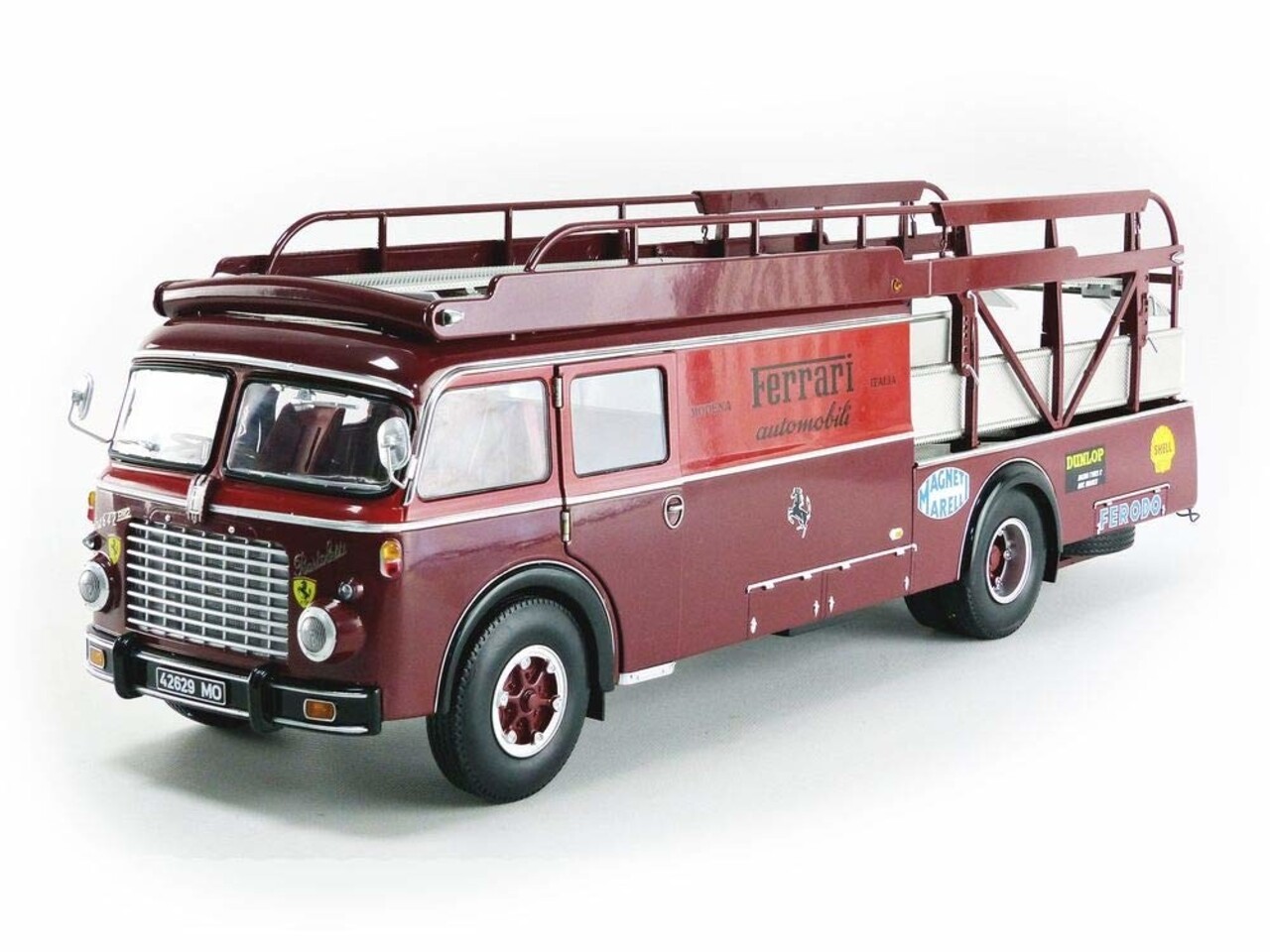 Fiat Fiat-Bartoletti Tipo 642 RN2 Ferrari Racing Car Transporter 1957 - 1:18 - CMR Classic Model Replicars Fiat Fiat-Bartoletti Tipo 642 RN2 Ferrari Racing Car Transporter 1957 - 1:18 - CMR Classic Model Replicars