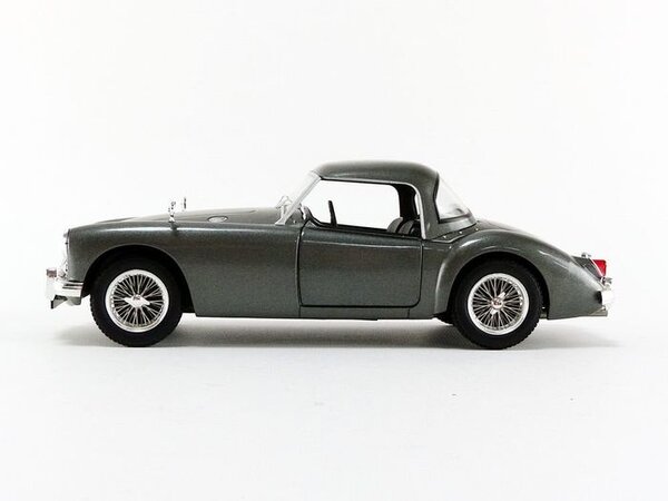 MG MGA MKI A1500 Closed 1957 - 1:18 - Triple 9 Collection