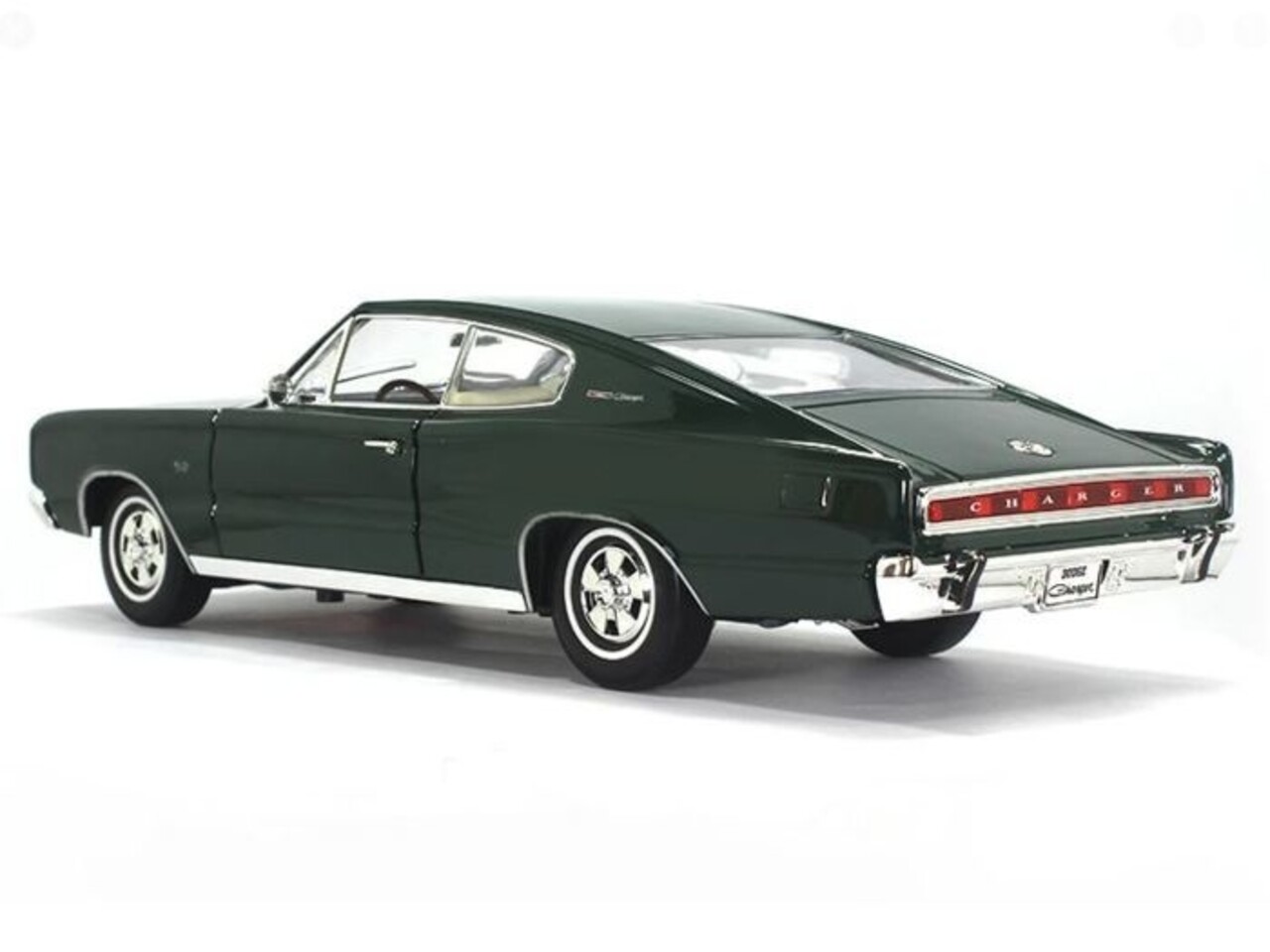 Dodge Dodge Charger 1966 - 1:18 - Road Signature Dodge Dodge Charger 1966 - 1:18 - Road Signature