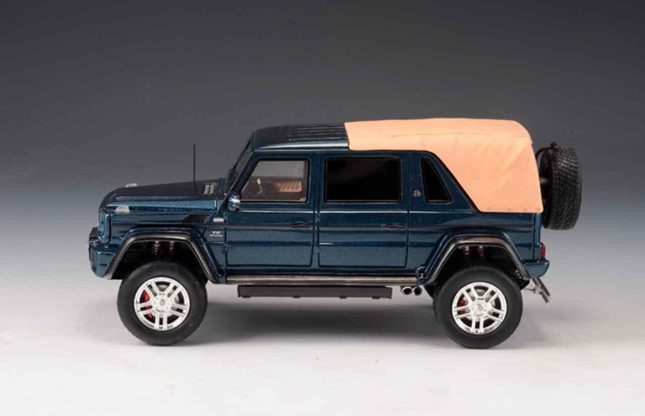 Mercedes-Benz Mercedes-Maybach G650 Landaulet Closed 2017 - 1:43 - GLM (Great Lighting Models)