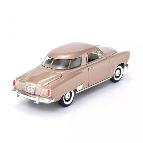 Studebaker Studebaker Champion 1950 - 1:18 - Road Signature